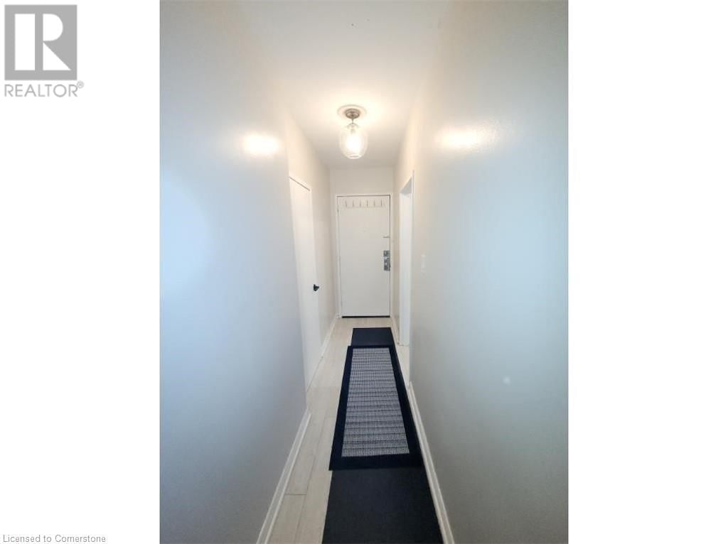 981 MOHAWK ROAD EAST Image 30