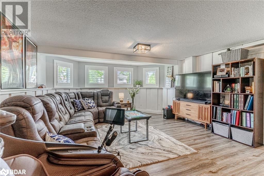 34 FOYSTON PARK CIRCLE Image 13