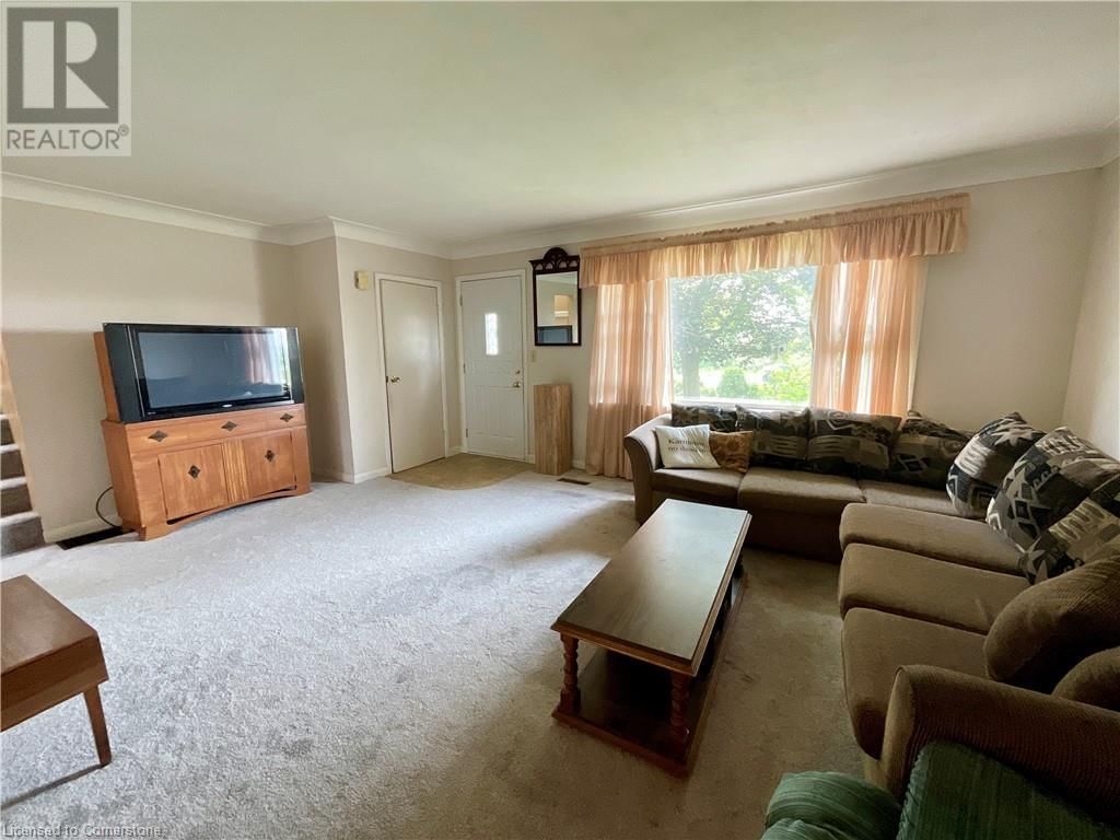 160 WOODBURN ROAD Image 27