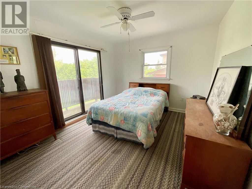 160 WOODBURN ROAD Image 32