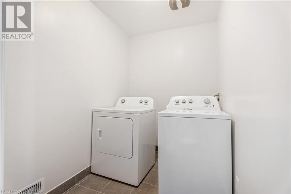 42 - 570 LINDEN DRIVE Image 22