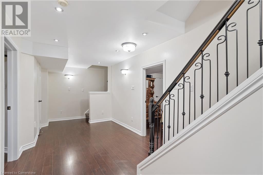 6356 NEWCOMBE DRIVE Image 33