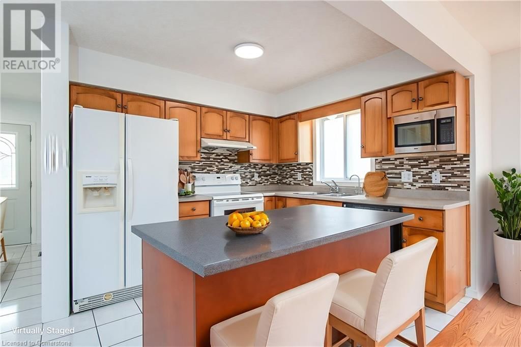49 BOND COURT Image 11