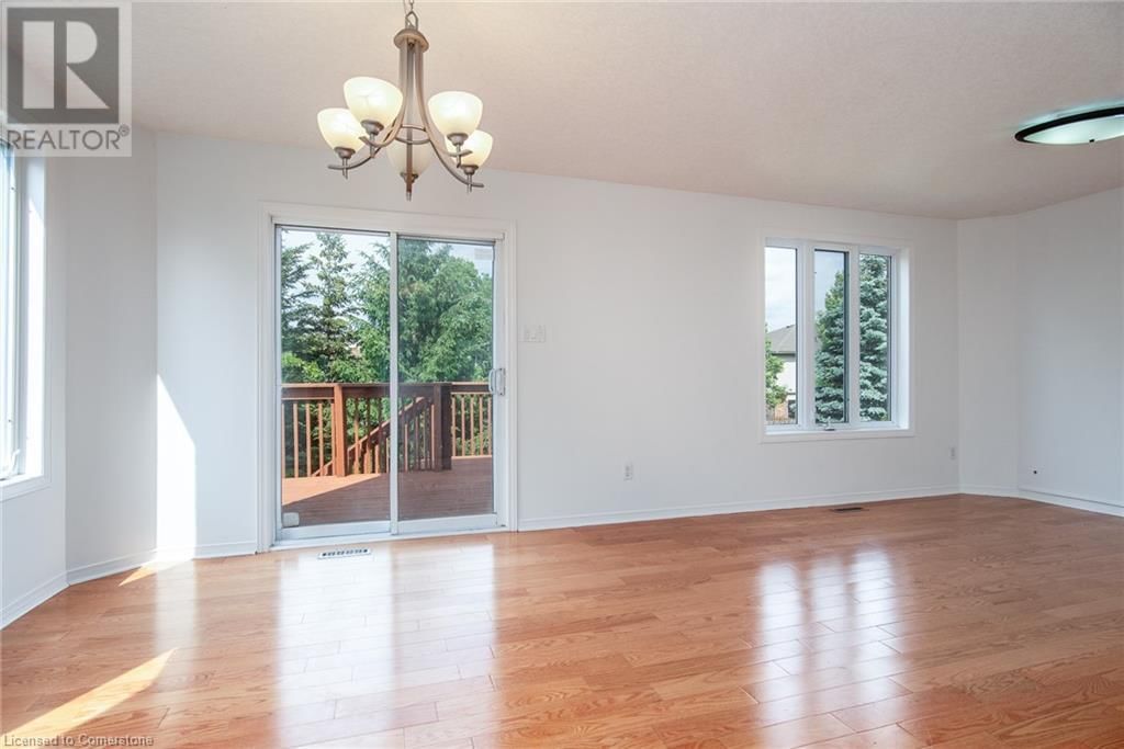 49 BOND COURT Image 15