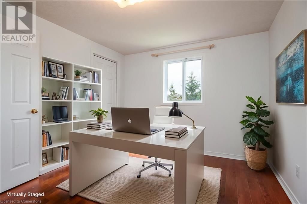 49 BOND COURT Image 30