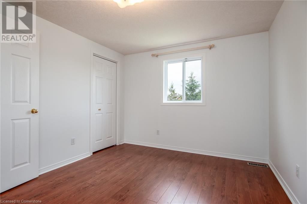 49 BOND COURT Image 31