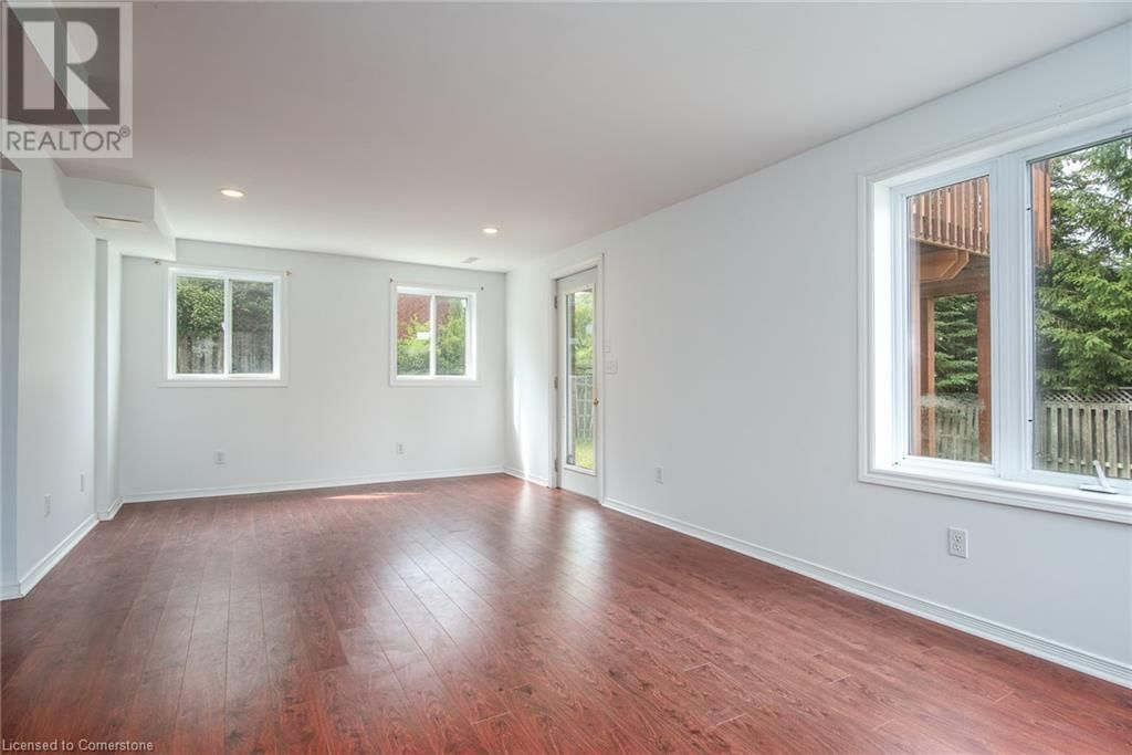 49 BOND COURT Image 36