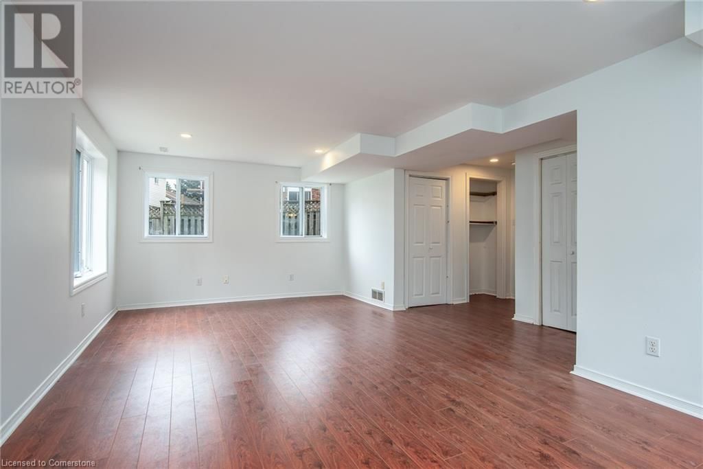 49 BOND COURT Image 37
