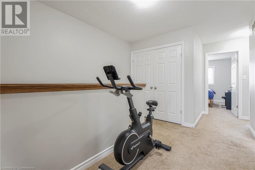 1426 CAEN AVENUE Image 11