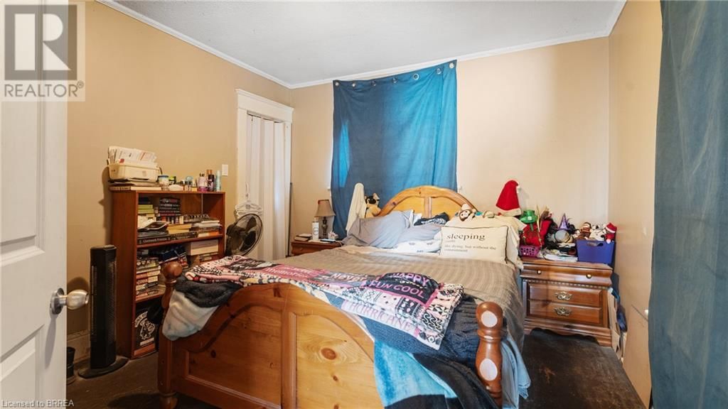 219 ERIE AVENUE Image 14