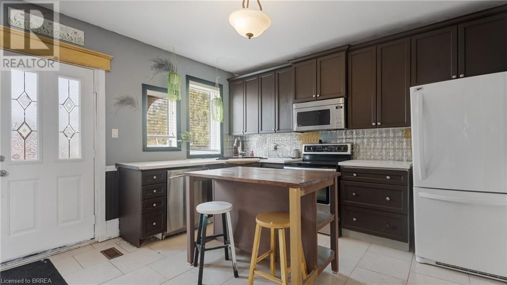 219 ERIE AVENUE Image 19