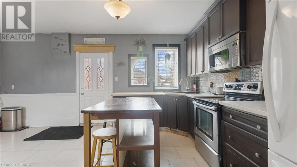 219 ERIE AVENUE Image 21