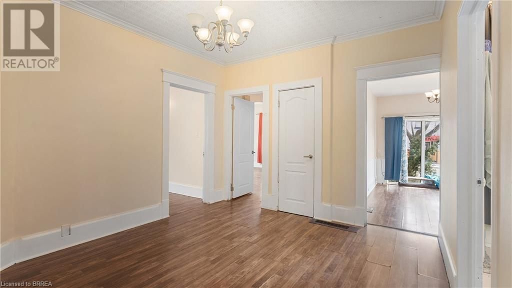 219 ERIE AVENUE Image 26