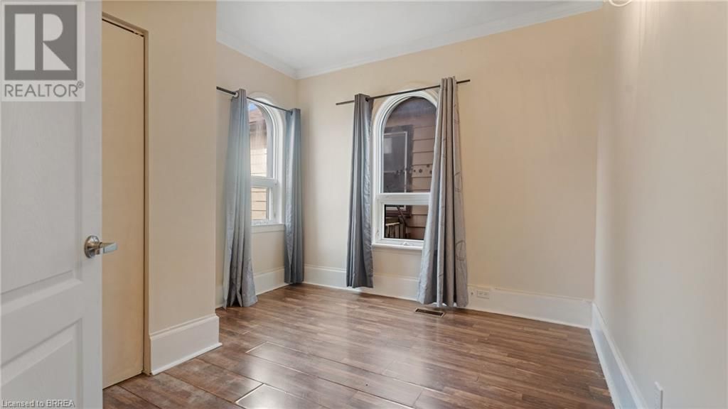 219 ERIE AVENUE Image 28