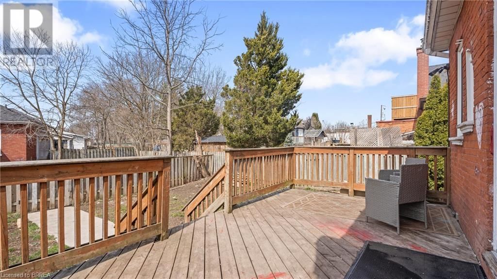 219 ERIE AVENUE Image 32