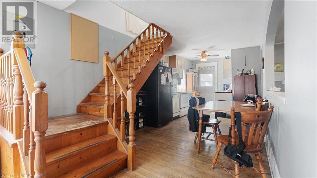 219 ERIE AVENUE Image 7