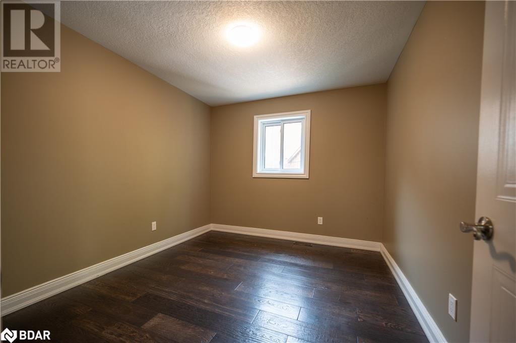 10 GORDON COURT Image 22