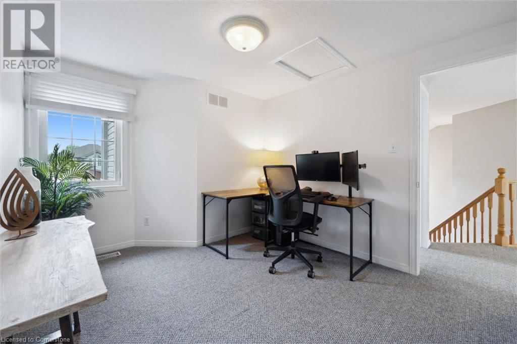 52 CAMM CRESCENT Image 17