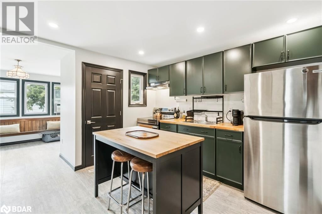 20 ROBINS AVENUE Image 13
