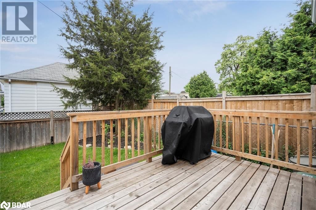 20 ROBINS AVENUE Image 28
