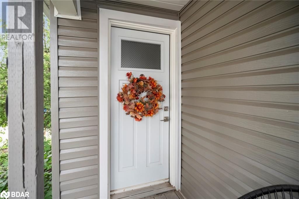 20 ROBINS AVENUE Image 5