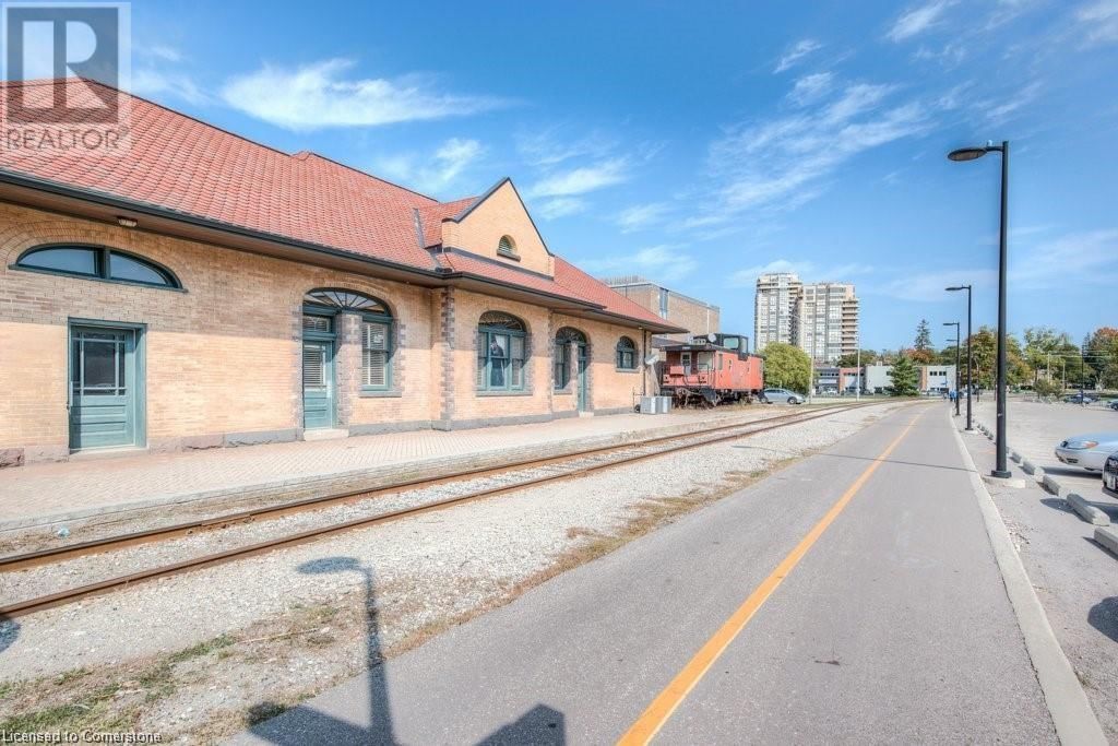 405 - 36 REGINA STREET NORTH Image 39