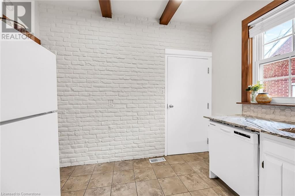 103 ARKELL STREET Image 17