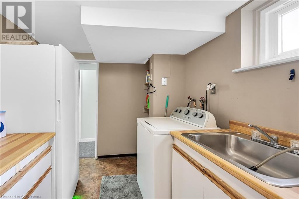 103 ARKELL STREET Image 34