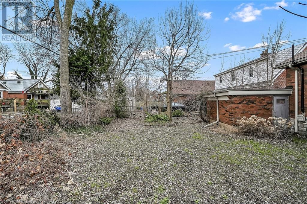 103 ARKELL STREET Image 40