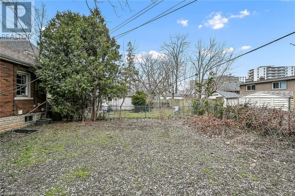 103 ARKELL STREET Image 42