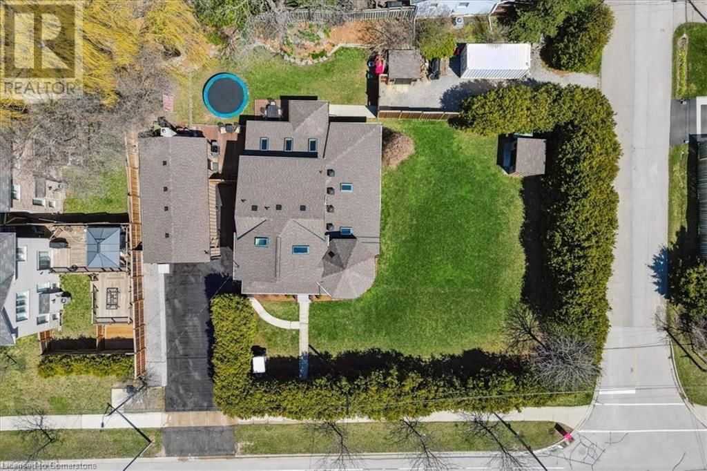 1425 PLAINS ROAD WEST Image 3