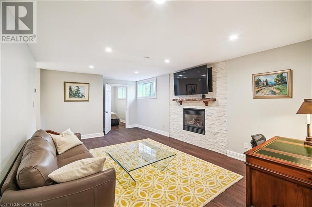 1425 PLAINS ROAD WEST Image 34