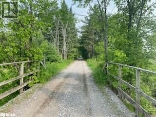 30 HIGHWAY 62 Image 9