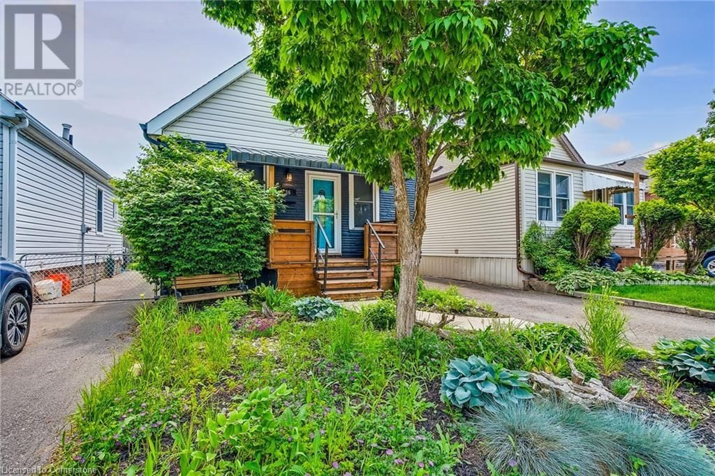 36 BARONS AVENUE NORTH Image 2