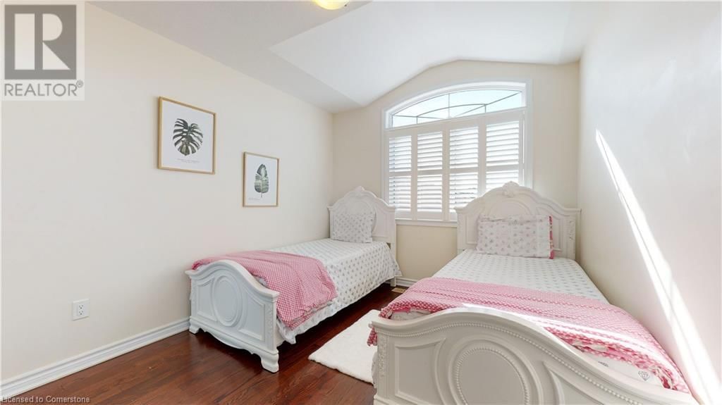 314 GROVEHILL CRESCENT Image 34