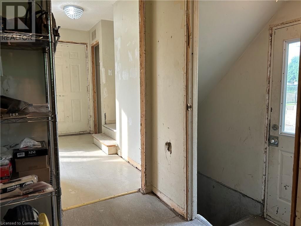 56 OAKWOOD AVENUE Image 44