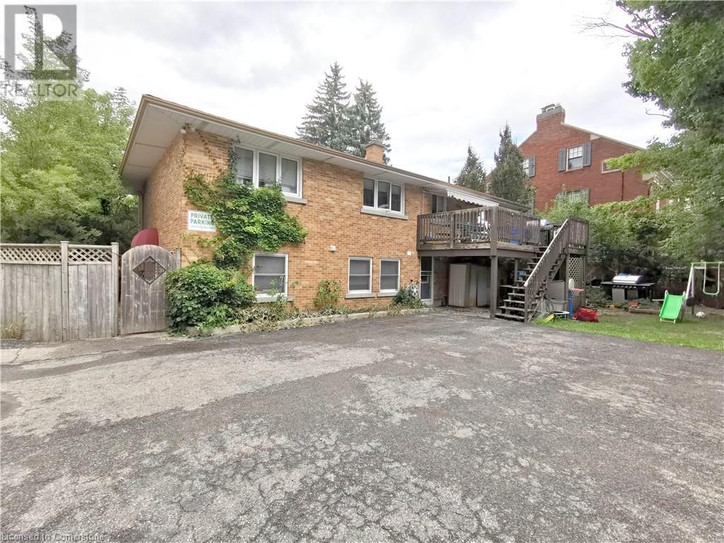 181 QUEEN STREET NORTH Image 1