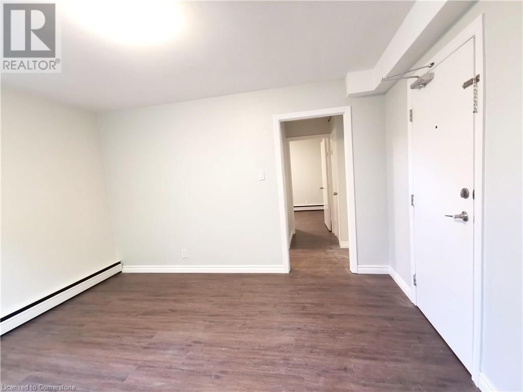 181 QUEEN STREET NORTH Image 15