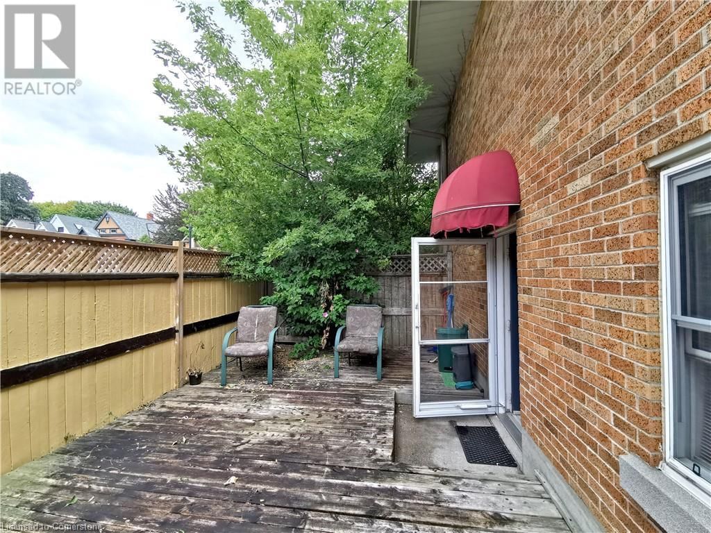 181 QUEEN STREET NORTH Image 17