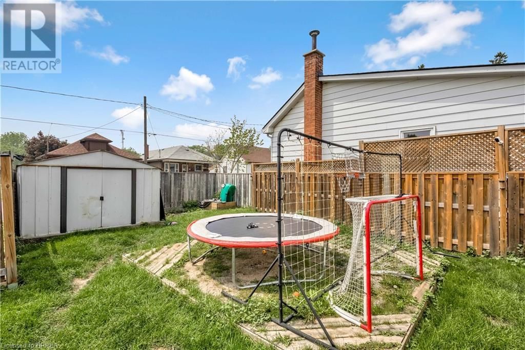 28 CURTIS STREET Image 9