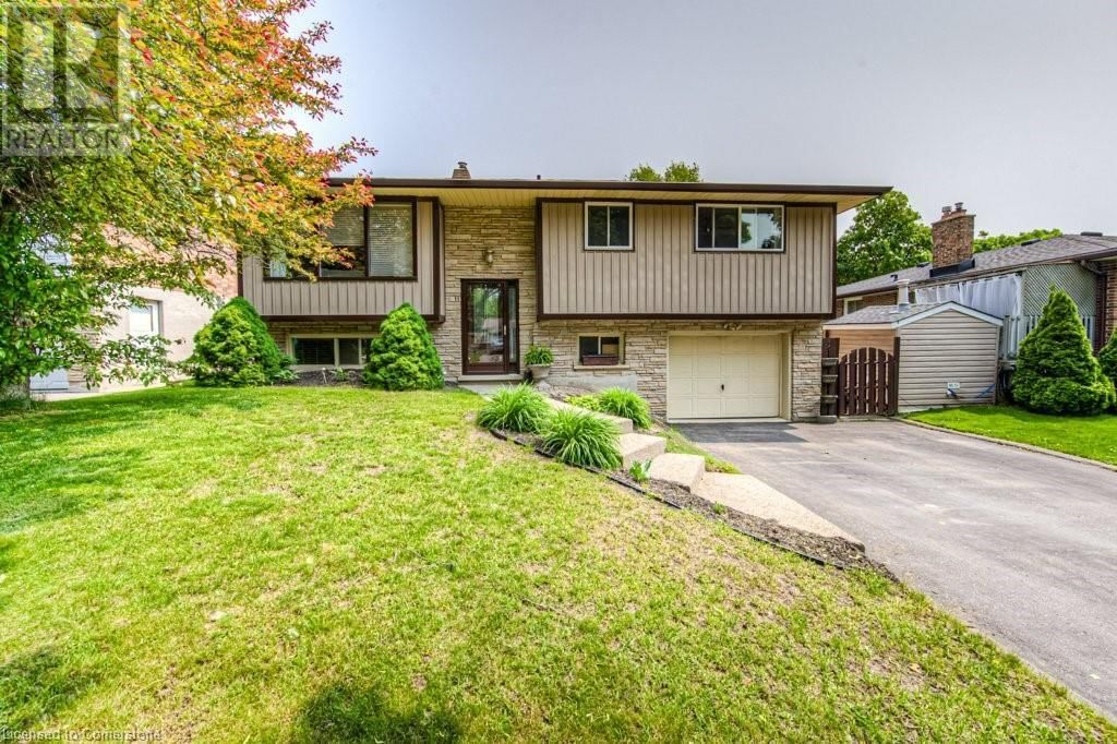 11 COACH HILL DRIVE Image 2