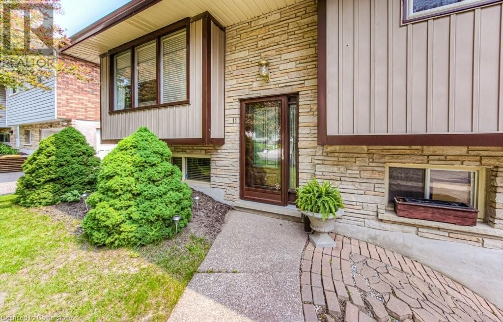 11 COACH HILL DRIVE Image 4