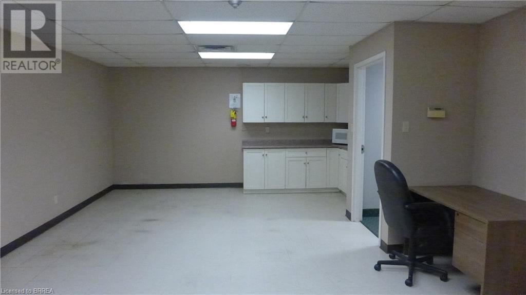104&105 - 222 FAIRVIEW DRIVE Image 15