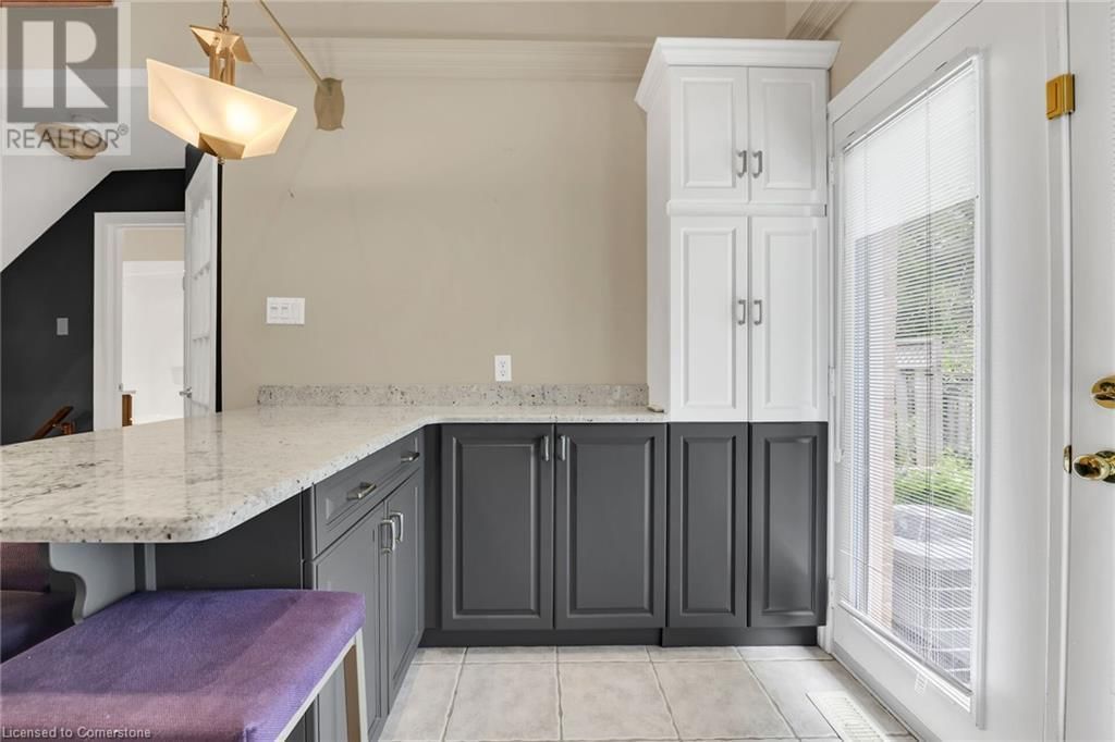 7 - 3243 NEW STREET Image 18