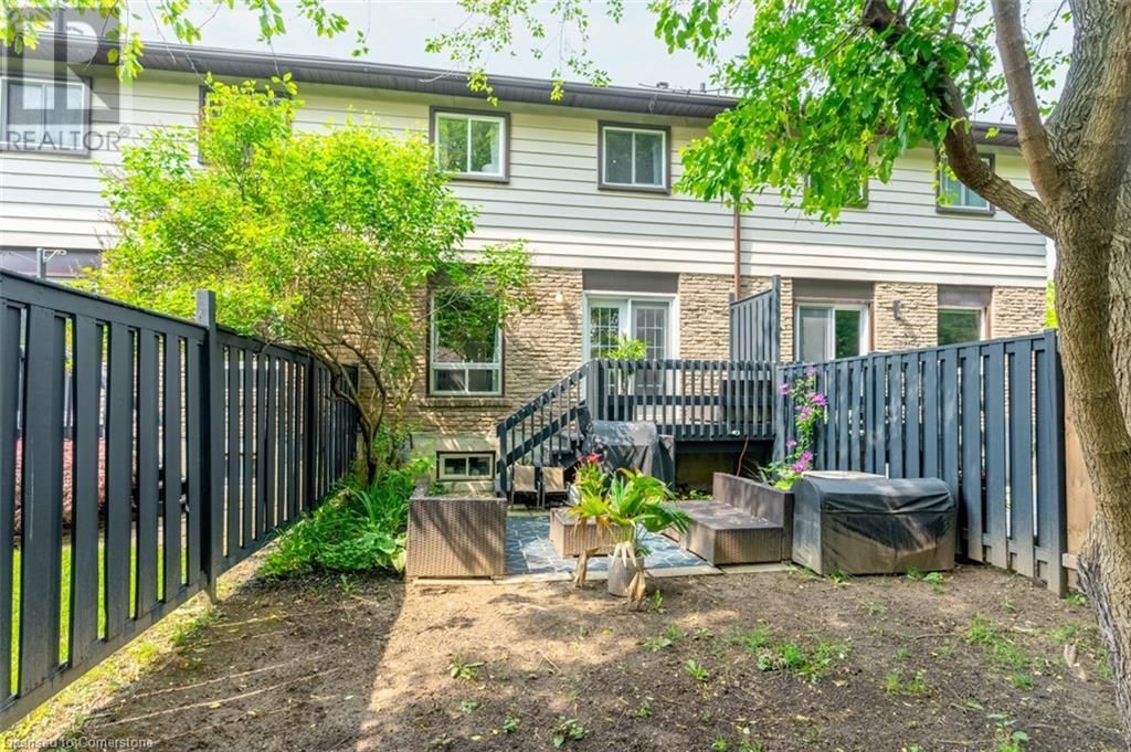 403 ONTARIO STREET NORTH Image 26