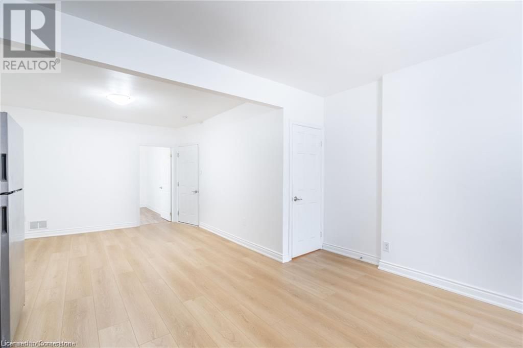 135 HOPE STREET Image 10
