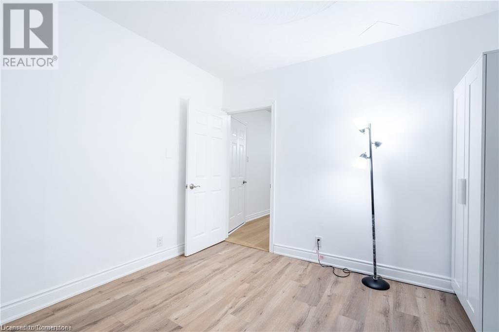 135 HOPE STREET Image 13
