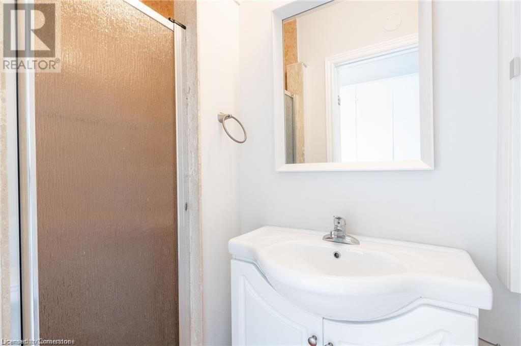 135 HOPE STREET Image 15