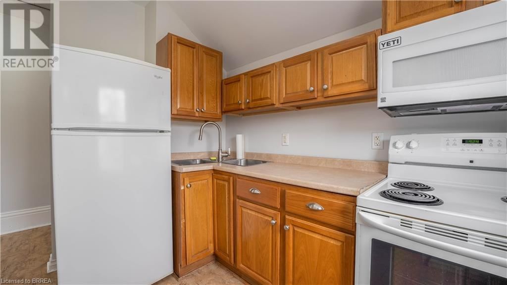 48 SHERIDAN STREET Image 19
