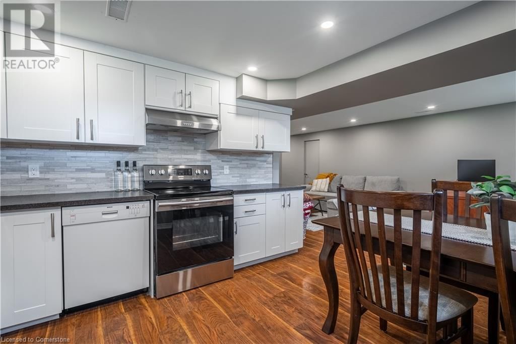 12 SOUTHMEADOW COURT Image 34